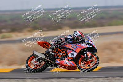 media/Sep-11-2022-SoCal Trackdays (Sun) [[81b7e951af]]/Turn 7 (1145am)/